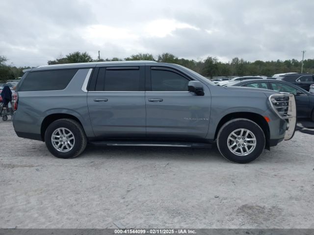 1GNSCCKD2NR147903 Chevrolet Suburban 2wd Lt