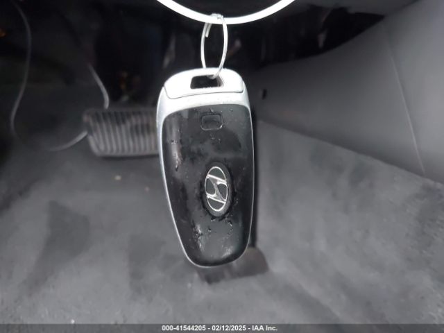 KMHL64JA7PA303481 Hyundai SONATA SEL