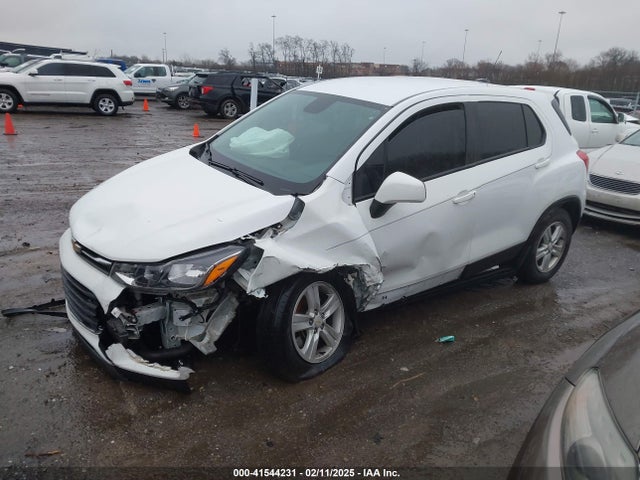 Chevrolet Trax Fwd Ls 2021 KL7CJKSB1MB310833 Image 2