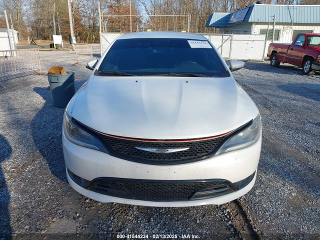 Chrysler 200 S 2015 1C3CCCBG5FN699500 Image 12