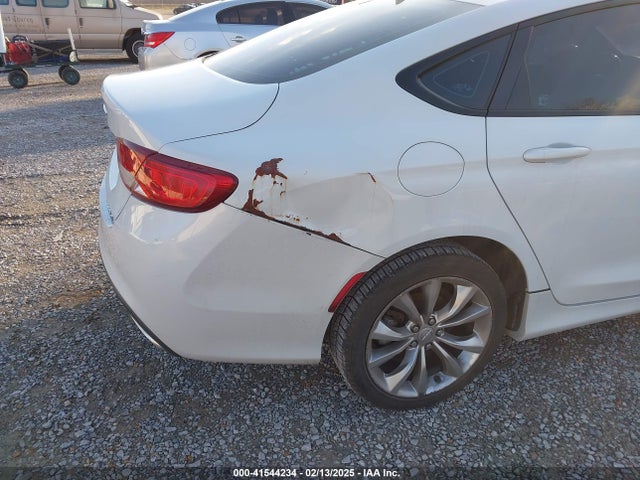 Chrysler 200 S 2015 1C3CCCBG5FN699500 Image 6