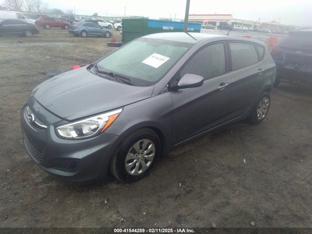Hyundai ACCENT SE 2017 KMHCT5AE8HU306312 Image 2
