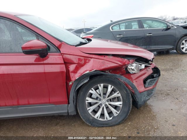 3VV1B7AX8JM124827 Volkswagen Tiguan 2.0t S