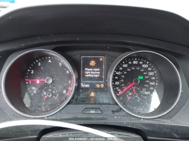 3VV1B7AX8JM124827 Volkswagen Tiguan 2.0t S