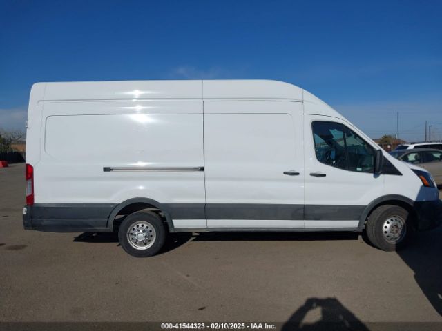 1FTBR3U89PKA40575 Ford Transit-250 Cargo Van