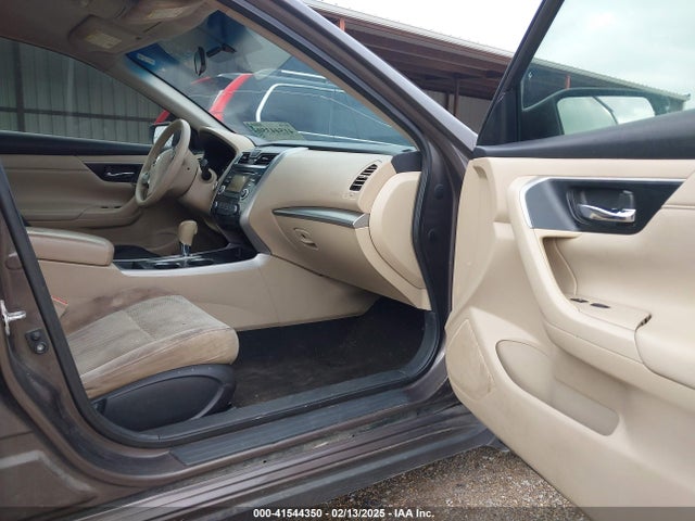 Nissan Altima 2.5 S 2015 1N4AL3AP7FN918869 Image 5