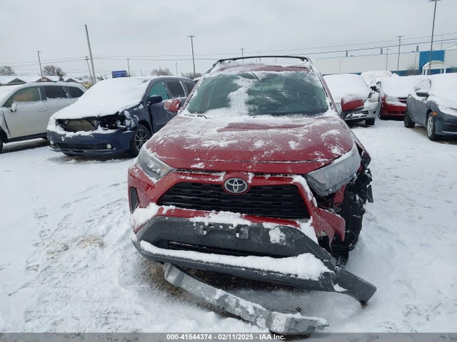 Toyota RAV4 LE 2019 2T3G1RFV6KC031823 Image 12