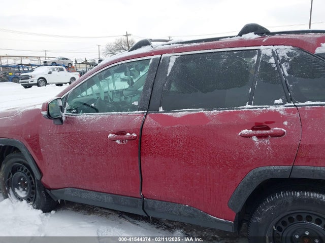 Toyota RAV4 LE 2019 2T3G1RFV6KC031823 Image 14