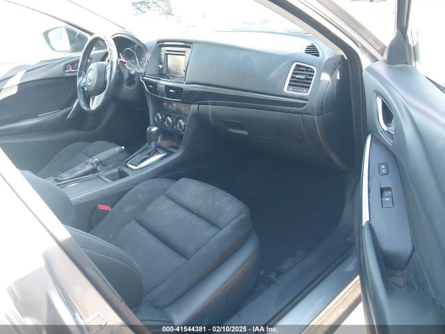 JM1GJ1U57F1224263 Mazda 2015