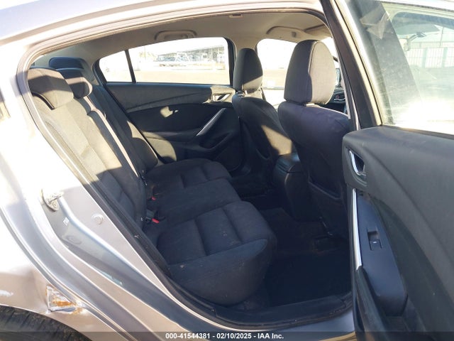 JM1GJ1U57F1224263 Mazda 2015