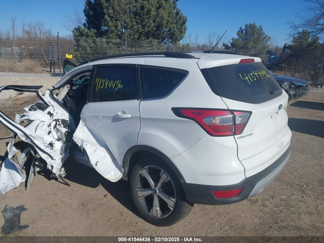 Ford ESCAPE SE 2017 1FMCU9GDXHUC32331 Image 3