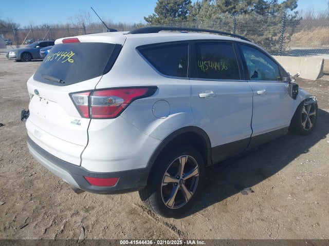 Ford ESCAPE SE 2017 1FMCU9GDXHUC32331 Image 4