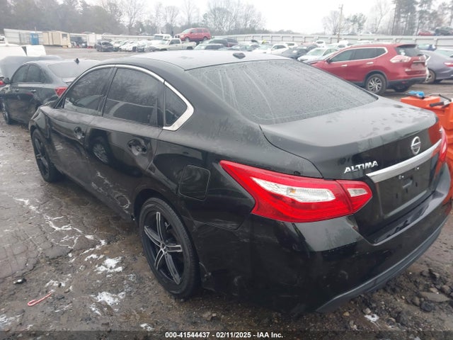 1N4AL3AP0HC153079 Nissan Altima 2.5 Sv
