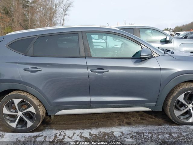 KM8J3CA26HU393354 Hyundai Tucson Sport