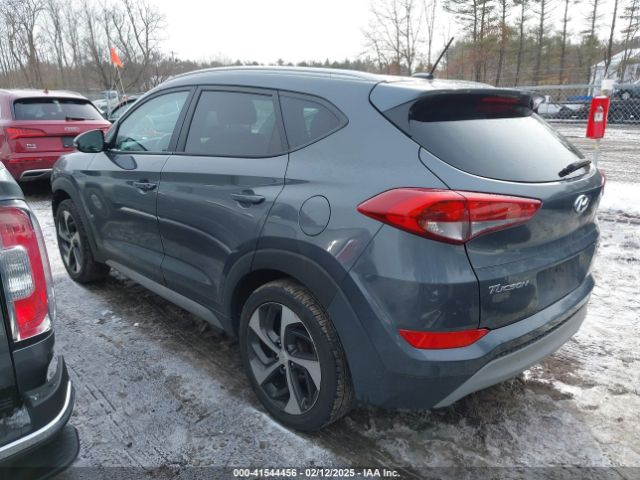 KM8J3CA26HU393354 Hyundai Tucson Sport