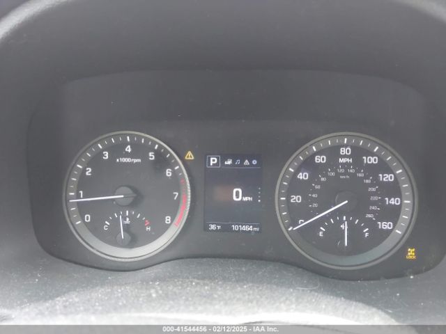 KM8J3CA26HU393354 Hyundai Tucson Sport