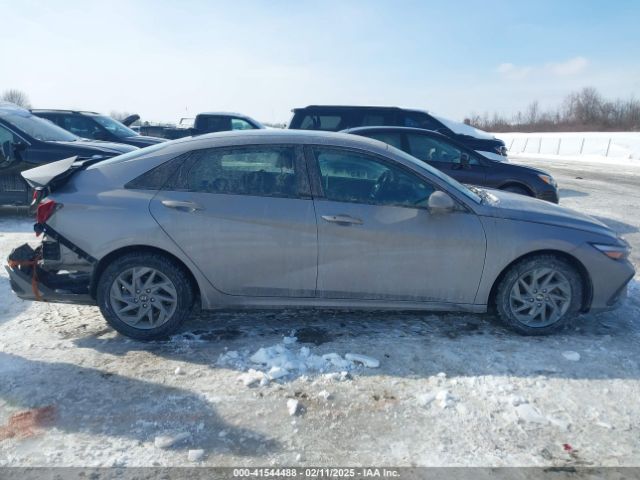 KMHLM4DG0RU638198 Hyundai ELANTRA SEL