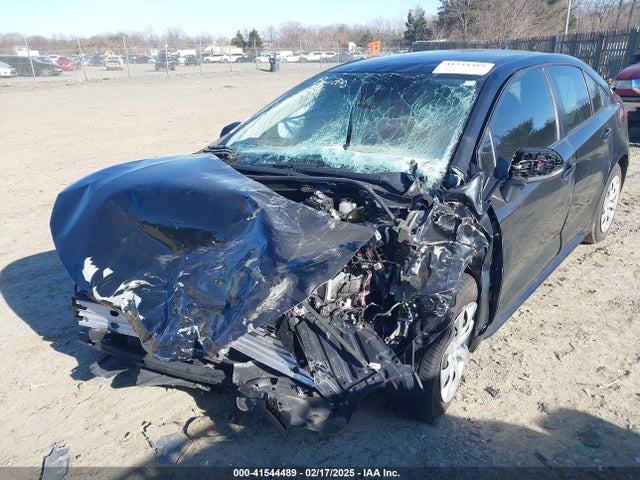 JTDEPMAE0NJ213678 Toyota COROLLA LE