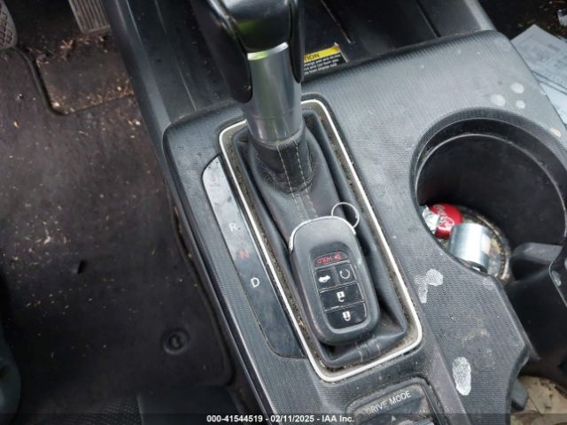 2HGFE1F98NH325197 Honda Civic Touring