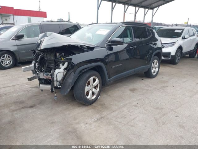 3C4NJDBB0JT350175 Jeep Compass Latitude 4x4