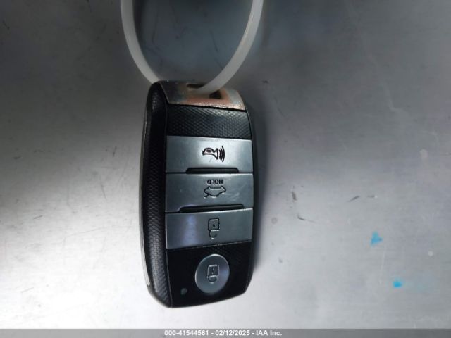 KNAGM4AD0G5094533 KIA mpi theta ii