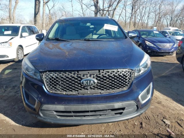 5XYPG4A35HG265593 KIA Sorento 2.4l Lx