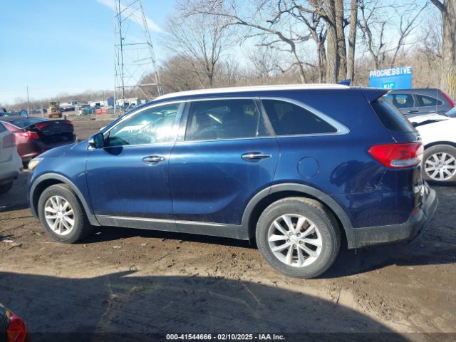 5XYPG4A35HG265593 KIA Sorento 2.4l Lx
