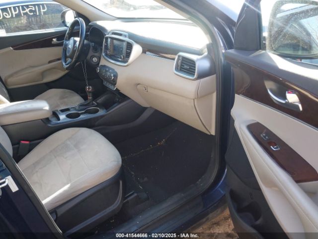 5XYPG4A35HG265593 KIA Sorento 2.4l Lx