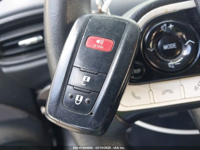 JTDKBRFU1G3007467 Toyota Prius Two