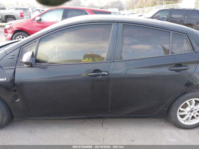 JTDKBRFU1G3007467 Toyota Prius Two