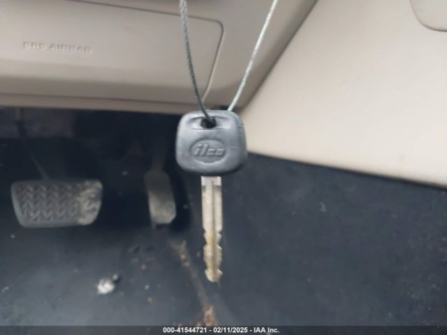 4T1BF1FKXEU763628 Toyota CAMRY L