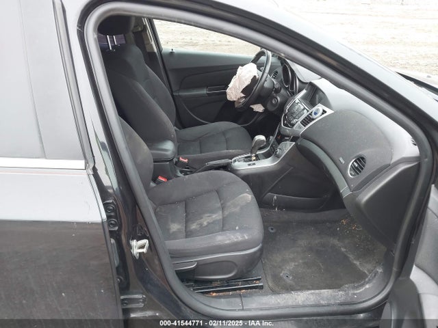 1G1PC5SBXE7267607 Chevrolet Cruze 1lt Auto