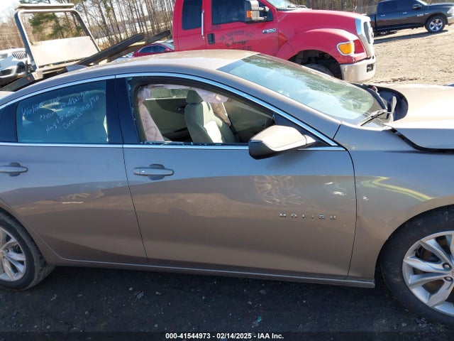1G1ZD5ST3PF128605 Chevrolet Malibu Fwd 1lt