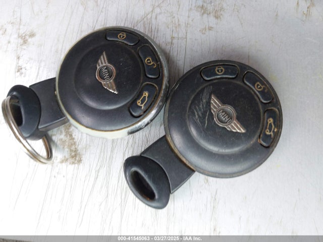 2009 MINI COOPER S WMWMF73569TT95777 Photo 10