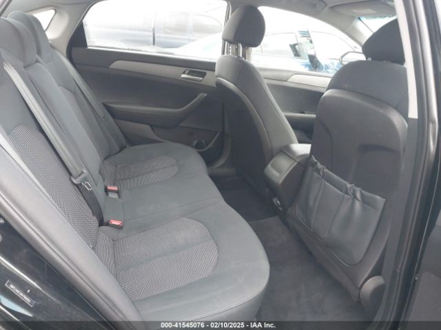 5NPE24AF2KH769003 Hyundai SONATA SE