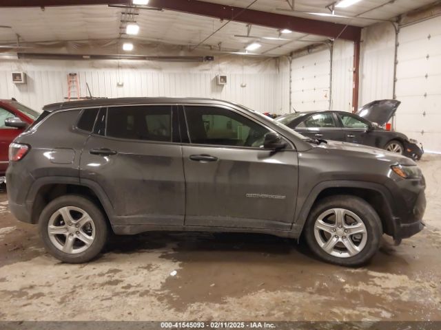 3C4NJDAN8PT531397 Jeep Compass Sport 4x4