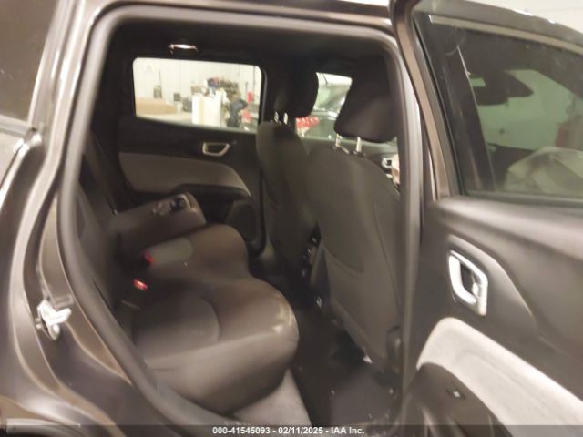 3C4NJDAN8PT531397 Jeep Compass Sport 4x4