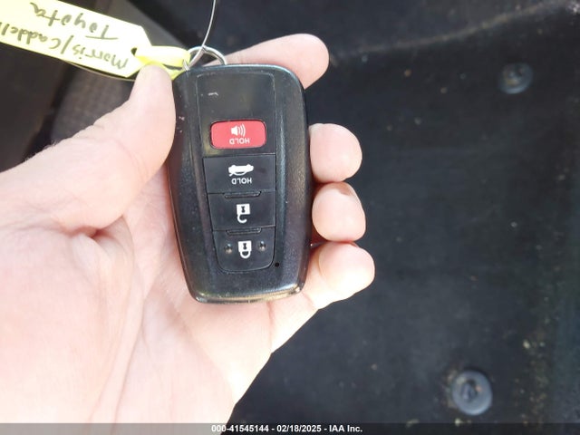 4T1B11HKXJU611094 Toyota CAMRY SE