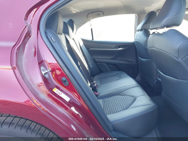 4T1B11HKXJU611094 Toyota CAMRY SE