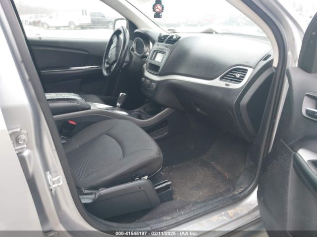 3C4PDCAB9JT520769 Dodge JOURNEY SE
