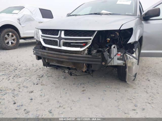 3C4PDCAB9JT520769 Dodge JOURNEY SE