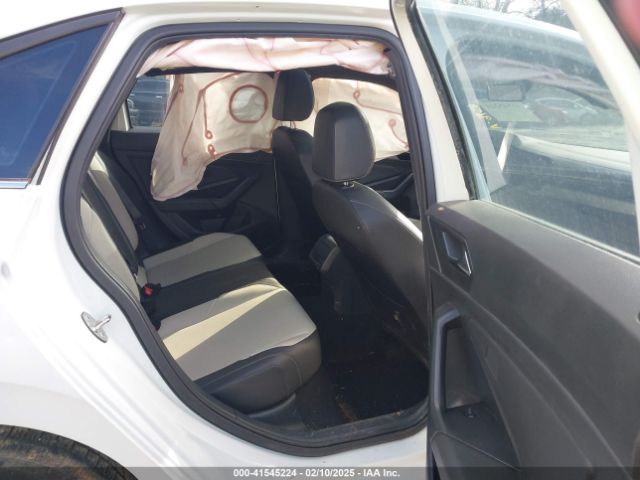 3VWN57BU0LM099658 Volkswagen Jetta 1.4t R-line/1.4t S