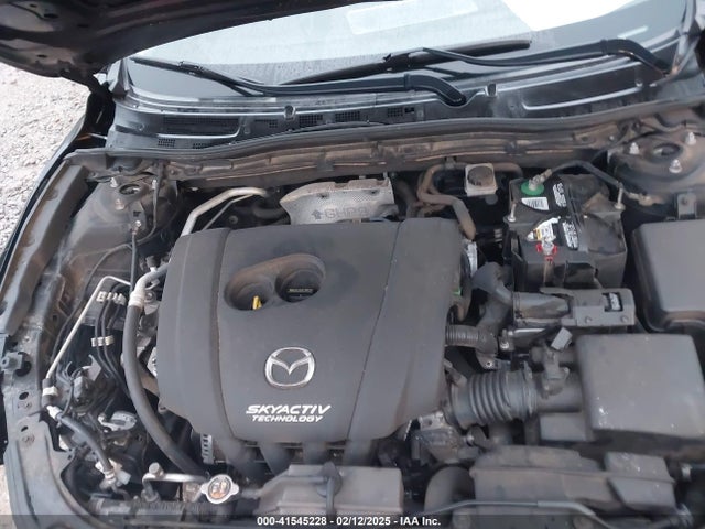 JM1BN1U75H1100060 Mazda pe