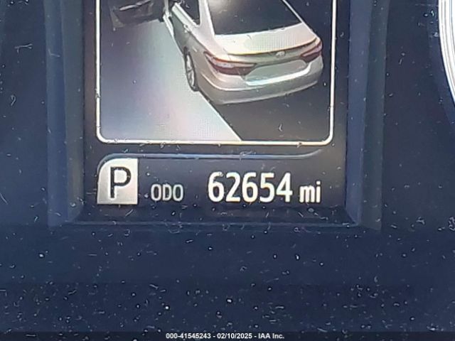 4T1BF1FK1HU425412 Toyota CAMRY SE