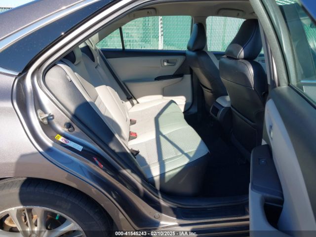 4T1BF1FK1HU425412 Toyota CAMRY SE