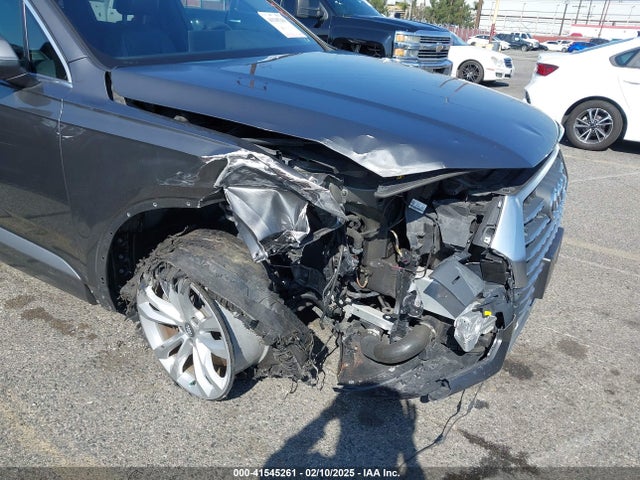 Audi 2019 2019 WA1AHAF71KD016656 Image 18
