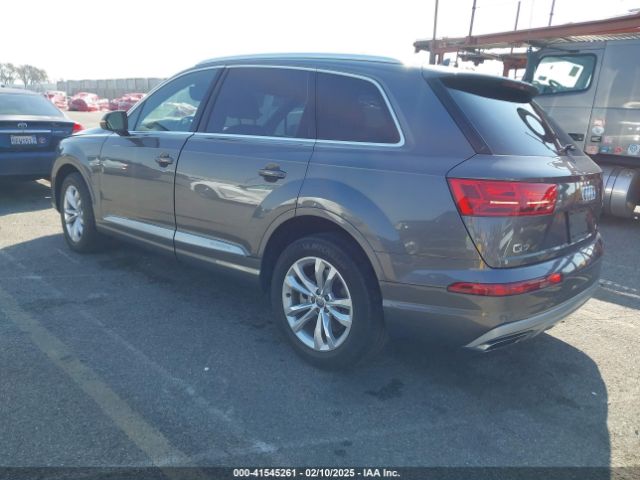 2019 AUDI Q7 WA1AHAF71KD016656 Photo 2