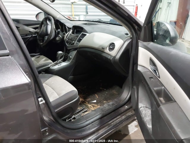 Chevrolet Cruze Ls Auto 2014 1G1PA5SG2E7206544 Image 5