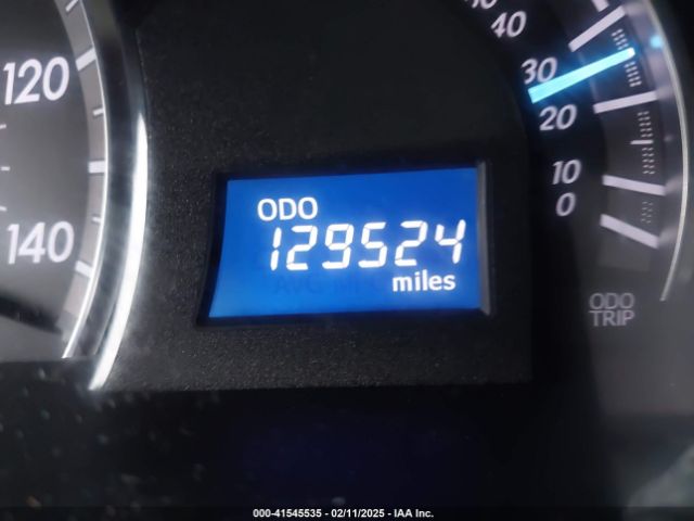 4T1BF1FK0EU734672 Toyota CAMRY SE