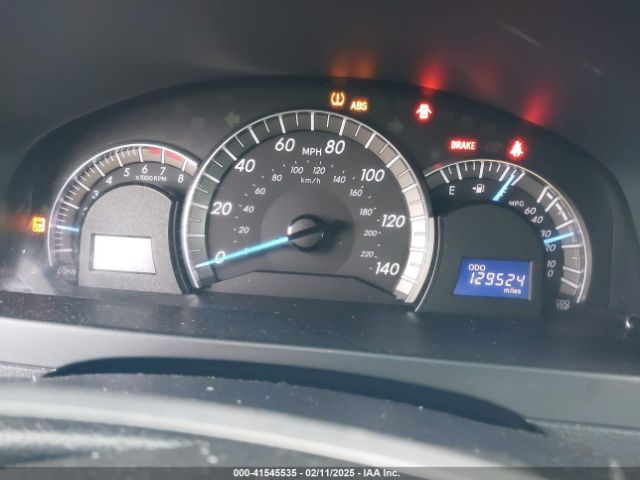4T1BF1FK0EU734672 Toyota CAMRY SE